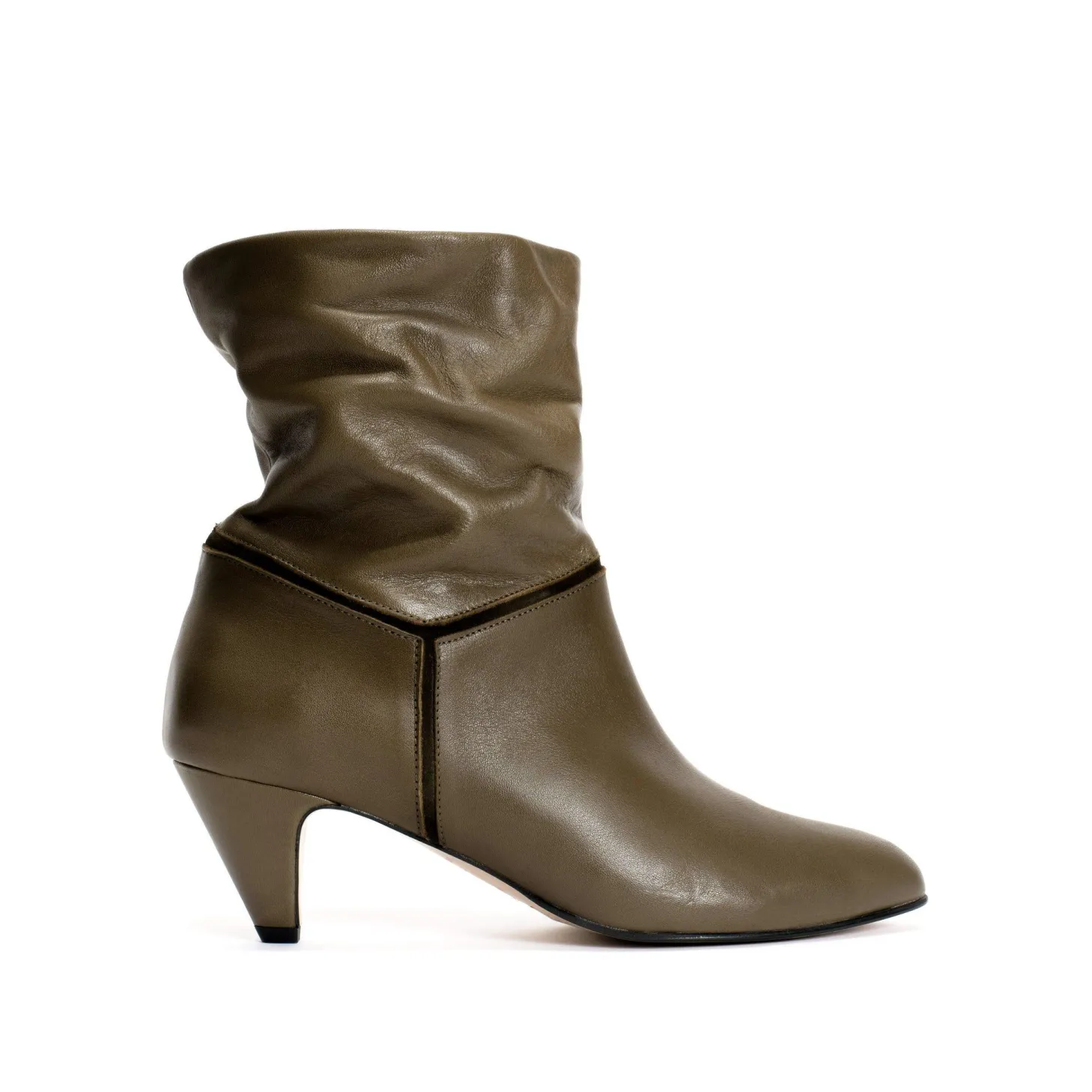 Jassi 50 Stiletto*Anonymous Copenhagen Hot